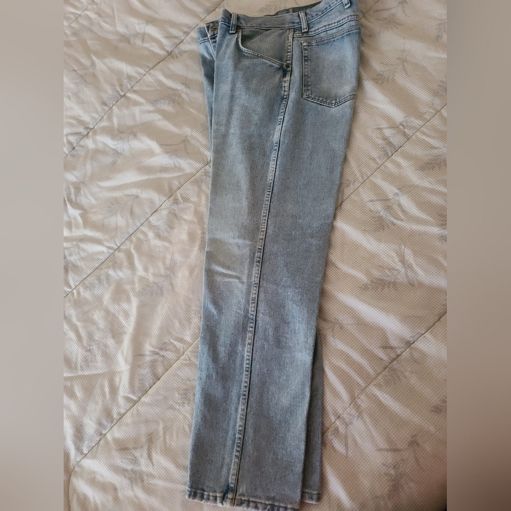 GUC Men's Wrangler jeans Size 38x30 - Picture 3 of 7